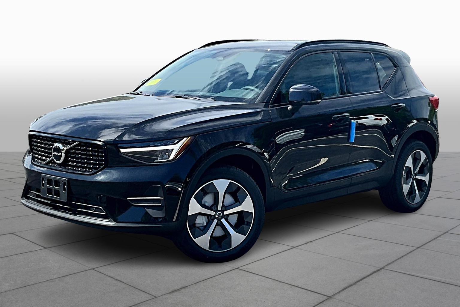 New 2026 Volvo XC40 Core SUV in Rockland #T2658676 | Ira Volvo